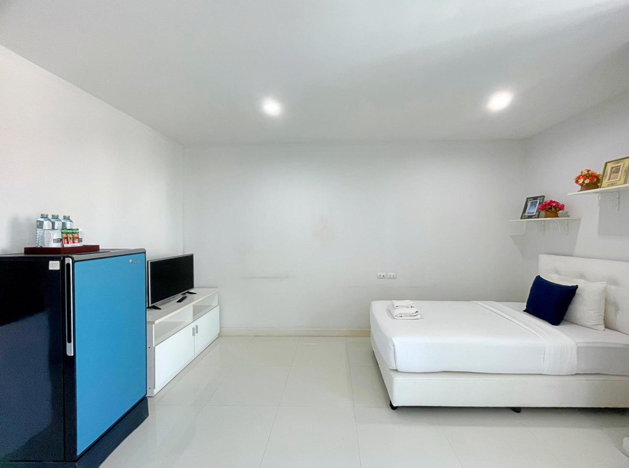 Baan Pattaya By Sabai Otel Oda fotoğraf